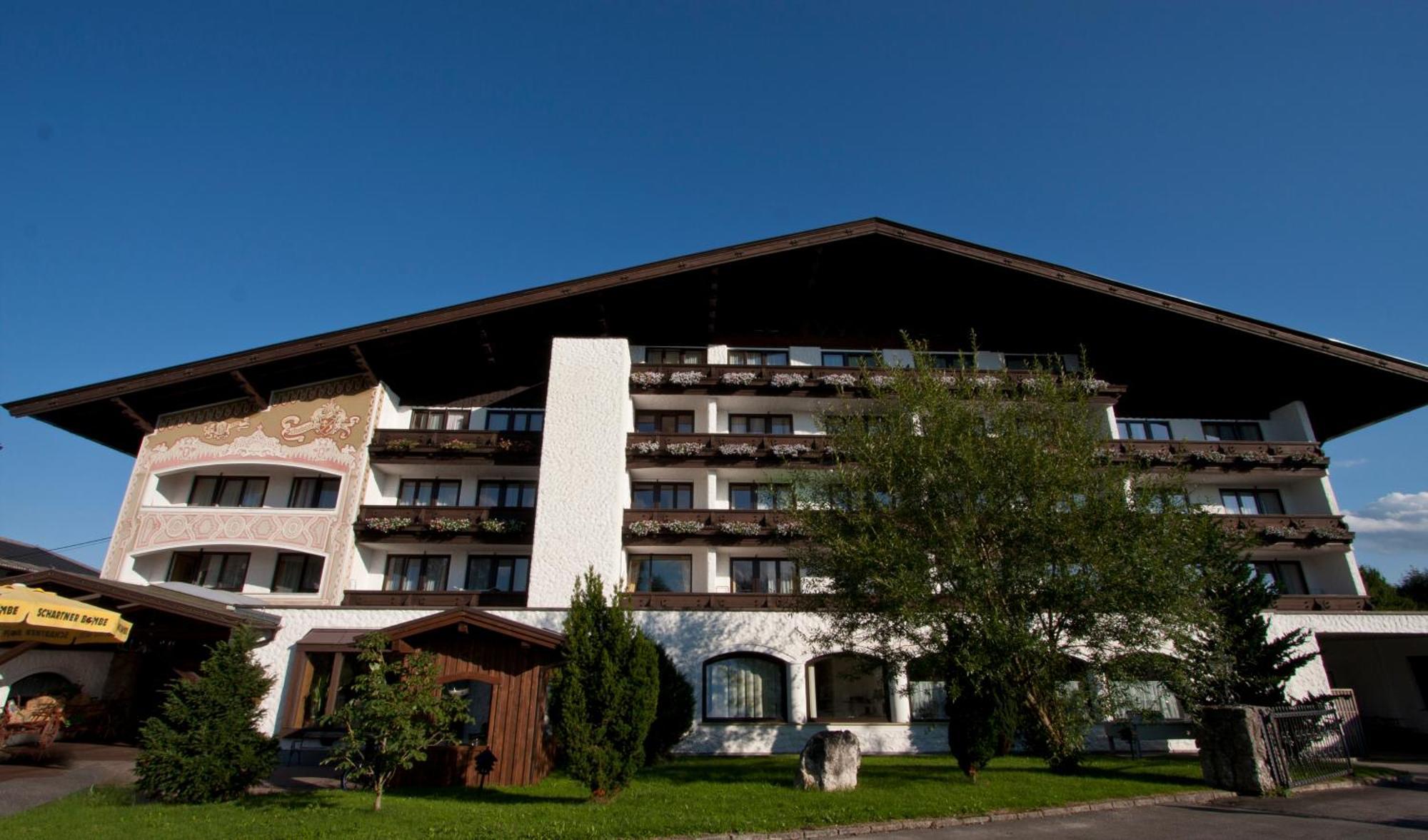 Hotel Lohninger-Schober Sankt Georgen im Attergau Exterior photo